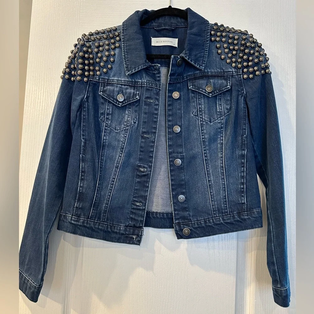 Studded Denim Trucker Jacket Size Medium - Picture 2 of 10